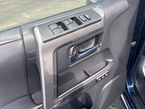 Used 2022 Toyota 4Runner Limited AWD/4WD image 15