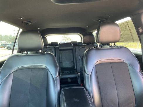 Used 2024 Jeep Grand Cherokee L Laredo image 18