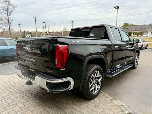 Used 2022 GMC Sierra 1500 SLT w/ SLT Premium Plus Package image 9
