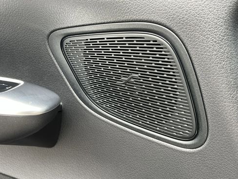 Certified 2025 Mercedes-Benz GLC 300 4MATIC image 34