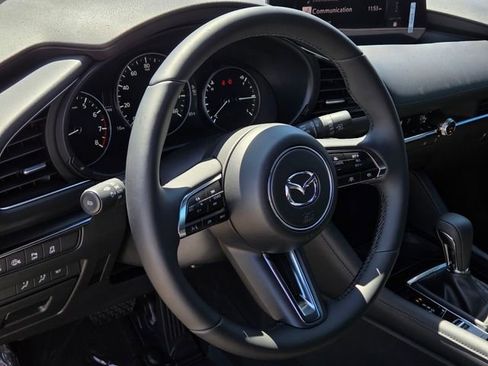 New 2026 MAZDA MAZDA3 Hatchback w/Premium Plus Pkg image 11