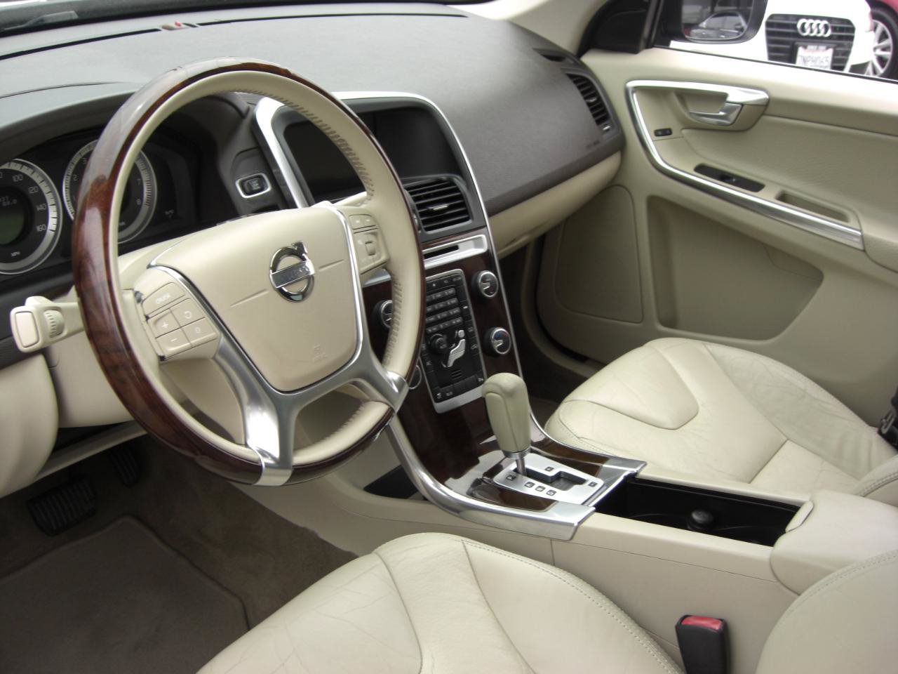 Used 2012 Volvo XC60 3.2 FWD image 7