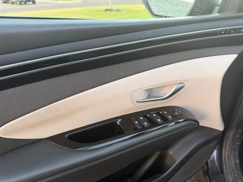 Used 2022 Hyundai Tucson Limited FWD image 8