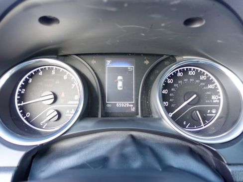 Certified 2020 Toyota Camry LE image 19