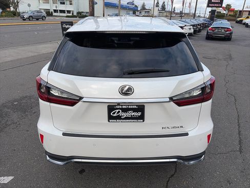 Used 2019 Lexus RX 350L Premium w/ Premium Package image 5