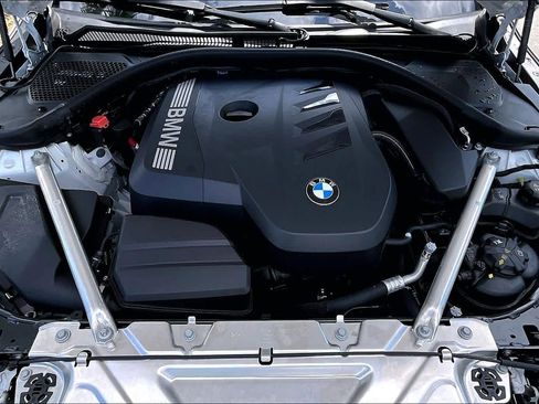 Used 2025 BMW 430i Convertible w/ Premium Package RWD image 29
