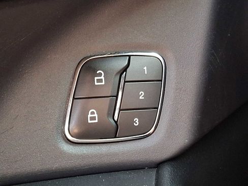 Used 2019 Ford Expedition XLT w/ Equipment Group 202A image 28