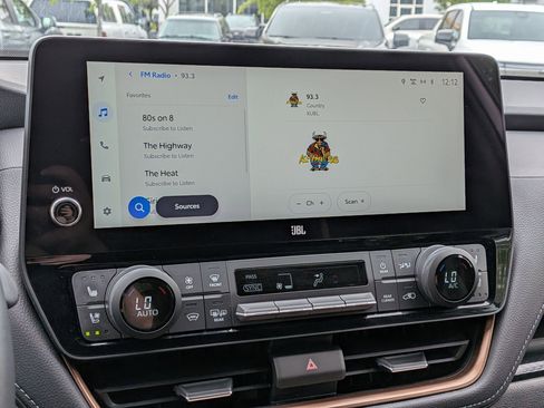 Used 2024 Toyota Grand Highlander AWD Hybrid image 21