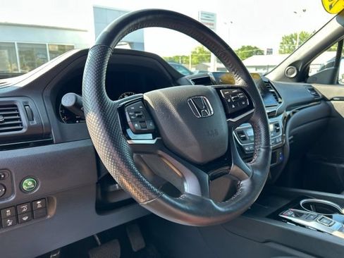 Used 2025 Honda Ridgeline Black Edition image 34