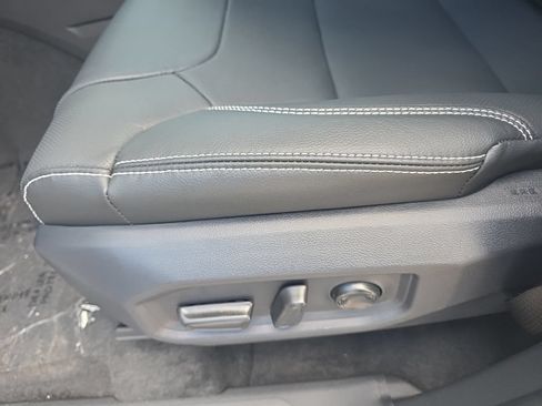 New 2026 Toyota Tundra Limited AWD/4WD image 16