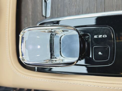 Used 2023 Volvo S90 B6 Ultimate image 22