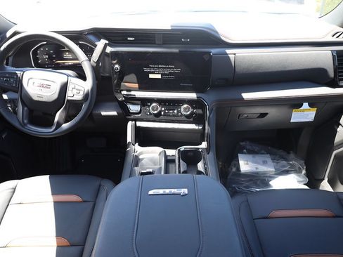 New 2026 GMC Sierra 3500 AT4 w/ AT4 Premium Plus Package AWD/4WD image 18