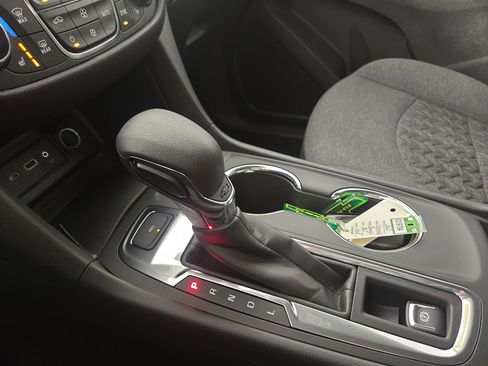 Certified 2023 Chevrolet Equinox LT image 23