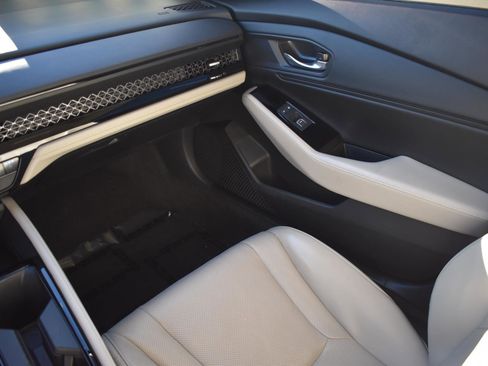 Used 2023 Honda Accord Touring image 22