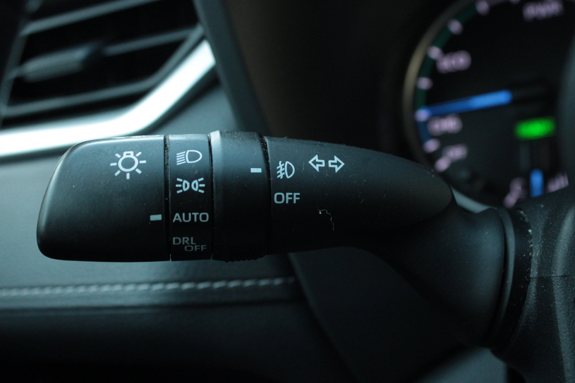 Used 2021 Toyota RAV4 XLE w/ Convenience Package AWD/4WD image 39