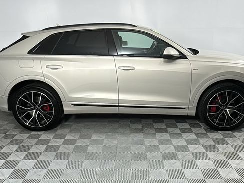Used 2023 Audi Q8 Prestige AWD/4WD image 6