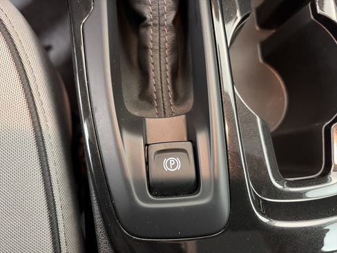 Used 2025 Chevrolet TrailBlazer LT image 24