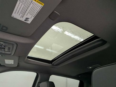 Used 2024 GMC Sierra 3500 Denali w/ Denali Reserve Package image 21