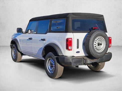 New 2025 Ford Bronco 4-Door AWD/4WD image 9