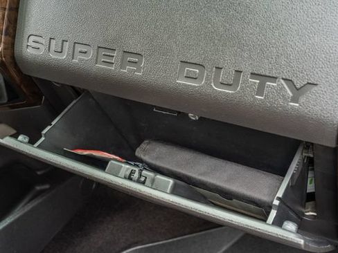 Used 2015 Ford F250 Platinum AWD/4WD image 48