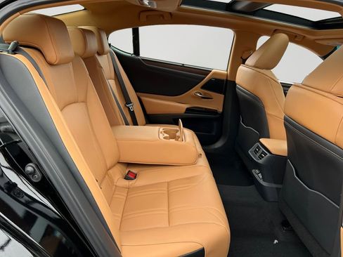 New 2025 Lexus ES 350 Ultra Luxury image 6