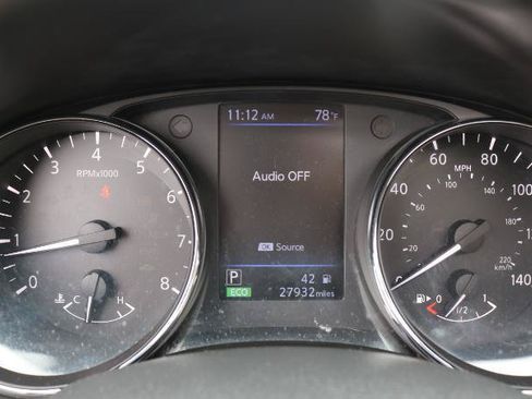 Used 2019 Nissan Rogue SL w/ Premium Package FWD image 11