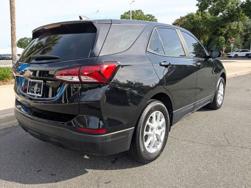 Used 2023 Chevrolet Equinox LS FWD image 8