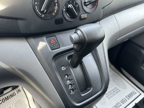 Used 2020 Nissan NV200 S image 20