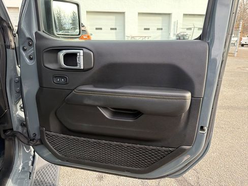 Used 2024 Jeep Wrangler Unlimited Sahara w/ Safety Group image 15