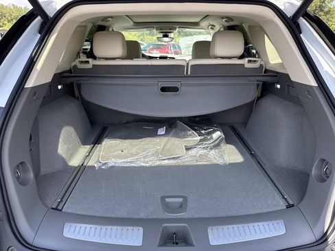 New 2026 Cadillac XT5 Premium Luxury w/ Driver Assist Package FWD image 10