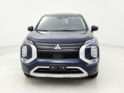 Used 2024 Mitsubishi Outlander FWD image 7