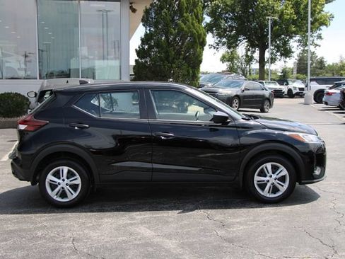 Used 2025 Nissan Kicks Play S FWD image 10