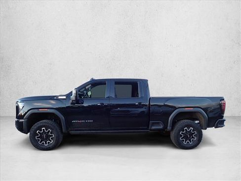 Used 2024 GMC Sierra 2500 AT4X AWD/4WD image 11