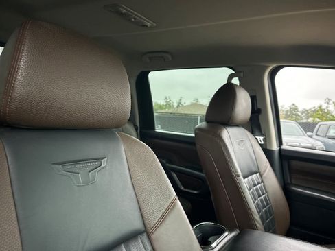 Used 2018 Nissan Titan Platinum Reserve w/ Platinum Utility Package image 17