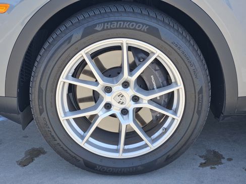 Certified 2026 Porsche Cayenne Coupe AWD/4WD image 14
