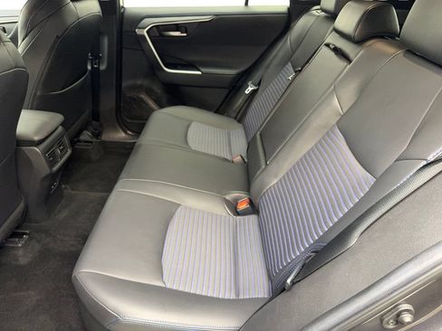 Used 2023 Toyota RAV4 XSE AWD/4WD image 34