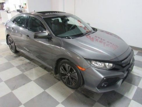 Used 2017 Honda Civic EX image 4
