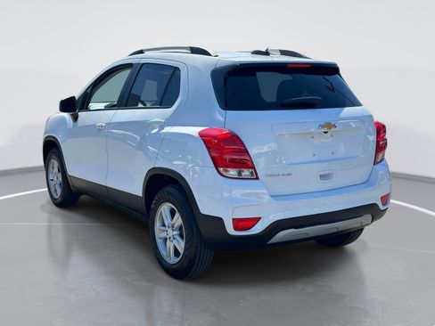 Used 2022 Chevrolet Trax LT w/ LT Convenience Package image 7