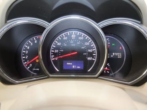 Used 2013 Nissan Murano SV w/ Value Pkg image 19