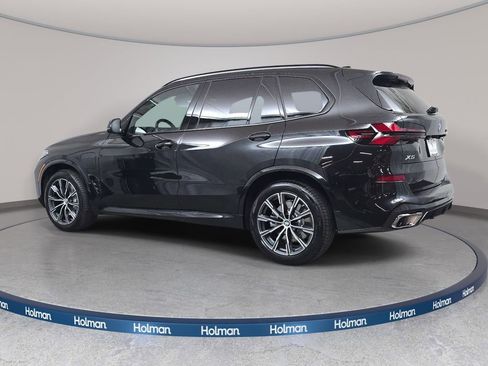 Used 2026 BMW X5 xDrive50e w/ M Sport Package AWD/4WD image 8
