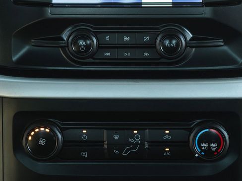 Used 2022 Ford F150 XL image 29