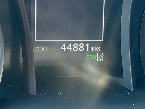 Used 2024 Toyota Camry SE image 5