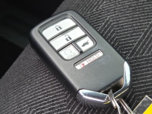 Used 2022 Honda Pilot Sport image 34