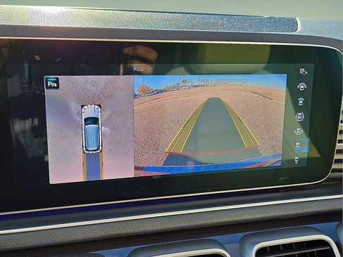 Used 2020 Mercedes-Benz GLE 350 4MATIC w/ Premium Package image 28