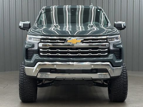 Used 2026 Chevrolet Silverado 1500 LTZ w/ LTZ Premium Package AWD/4WD image 8