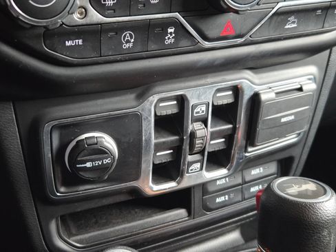 Certified 2023 Jeep Wrangler Unlimited Sport AWD/4WD image 12