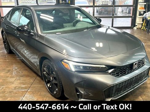 Used 2025 Honda Civic Sport image 7