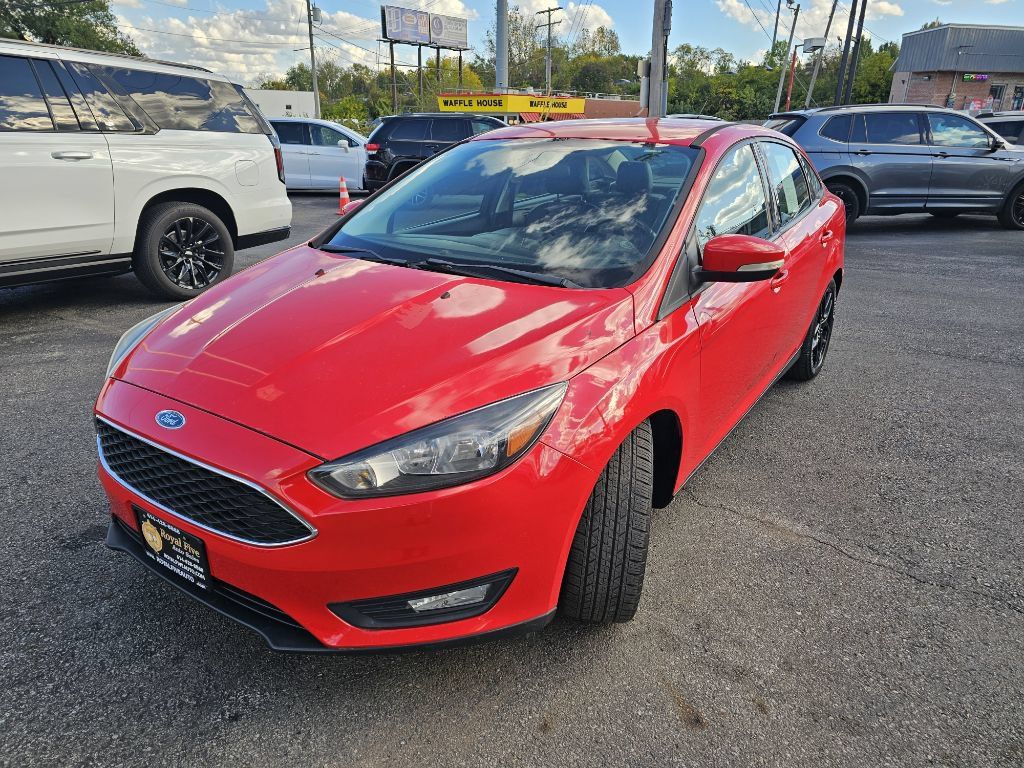 Used 2016 Ford Focus SE w/ Equipment Group 201A FWD image 5