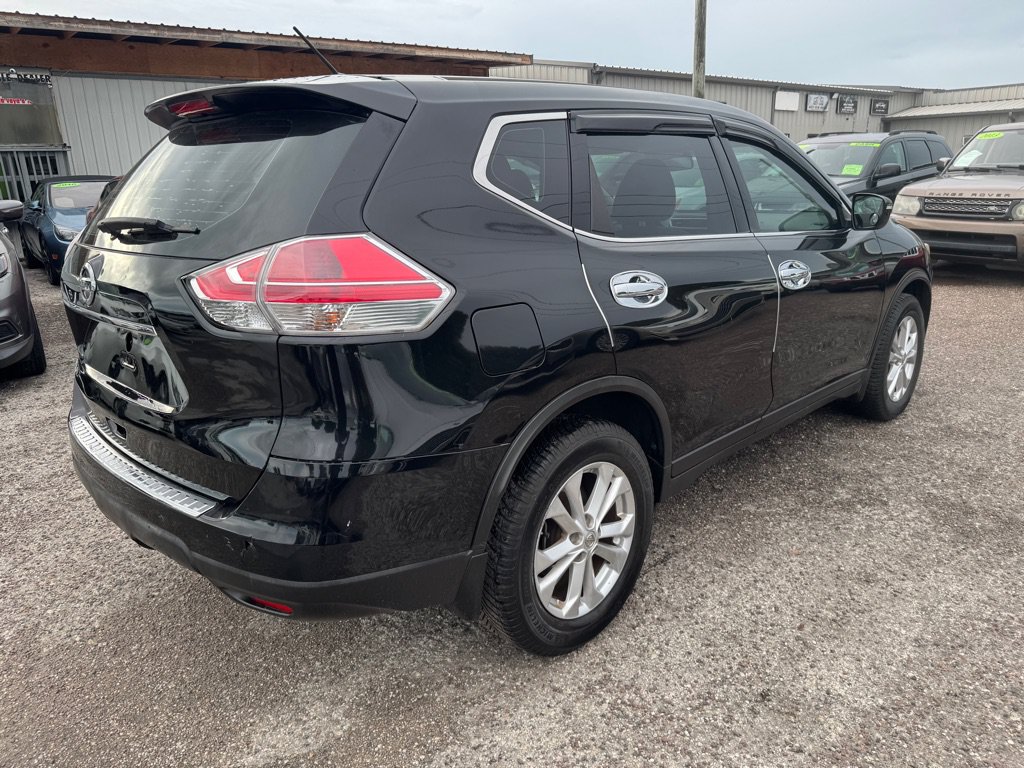 Used 2015 Nissan Rogue S FWD image 4