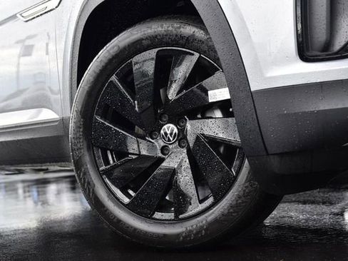 New 2026 Volkswagen Atlas Cross Sport SE AWD/4WD image 3